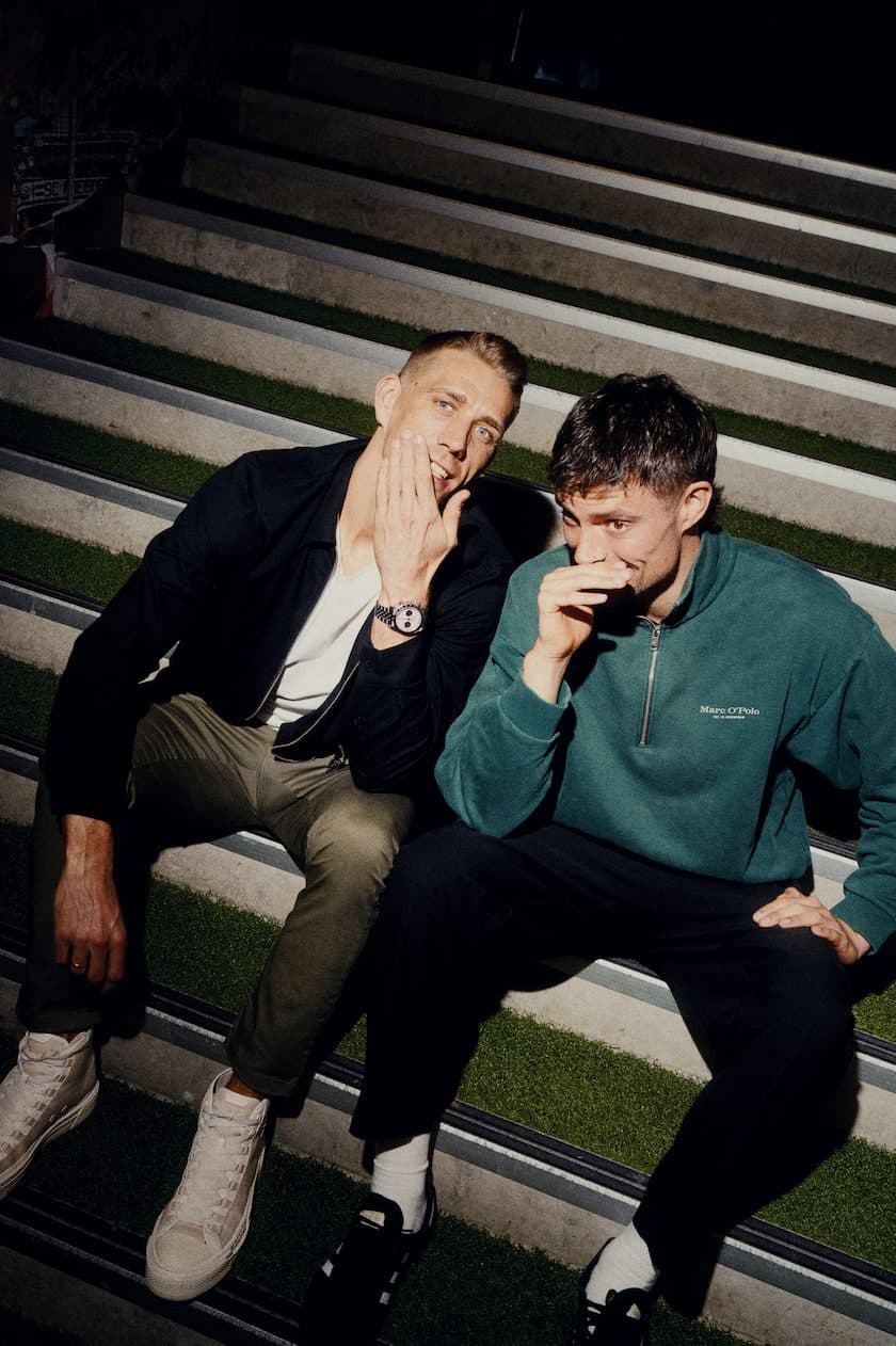 Nils Petersen und Pipo Konrad lachen